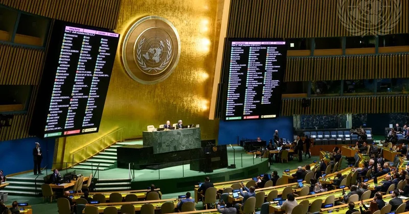 KİV: ABŞ BMT nin iclasına qatılacaq iranlı diplomatlara qadağalar qoymağa hazırlaşır