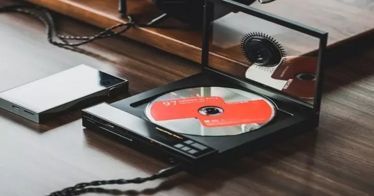 CD lər geri qayıdır: rəqəmsal musiqi dövründə gözlənilməz trend