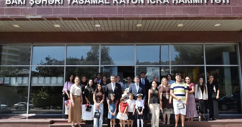 Yasamalda şəhid övladları ilə görüş Fotolar