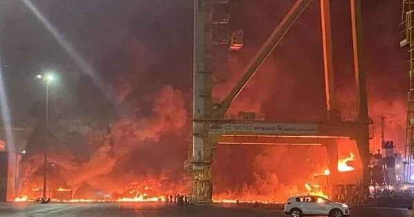 İranda yanacaq tankeri partladı: ölənlər var