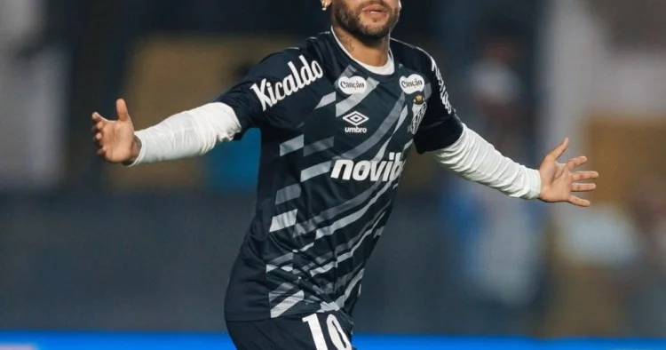 Neymar zədələndi 2 ay oynamayacaq