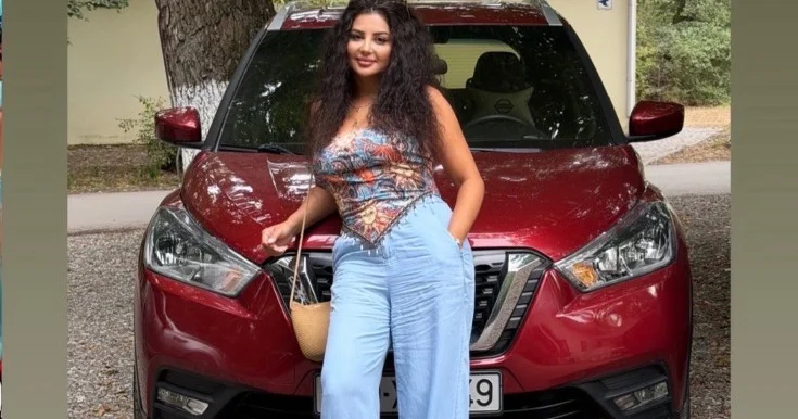 “Maşın şou”da qazandığı həmin avtomobillə foto paylaşdı