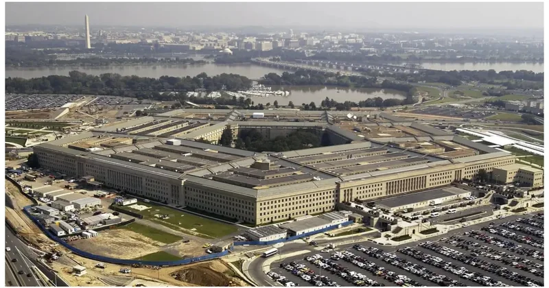 В США около 50 сотрудников Пентагона проверили на телеграфе из за утечек информации