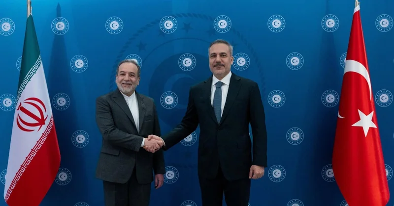 Hakan Fidan Abbas Əraqçi ilə İran ABŞ böhranını müzakirə edib