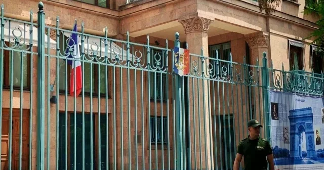 Макрон сменил посла Франции в Ереване