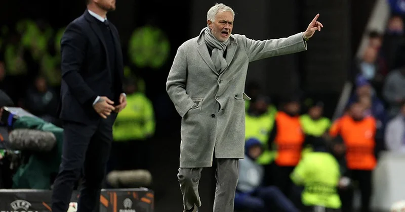 Mourinyo “Fənərbağça” rəhbərliyini tənqid etdi