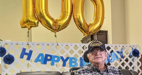 100 yaşında tələbə olan amerikalı uzun ömürlüyün sirri və müsəlman qadınlar haqda danışdı... FOTOLAR