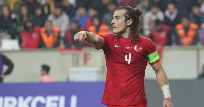 “Fənərbağça”dan ayrılan futbolçu Super Liqada qaldı