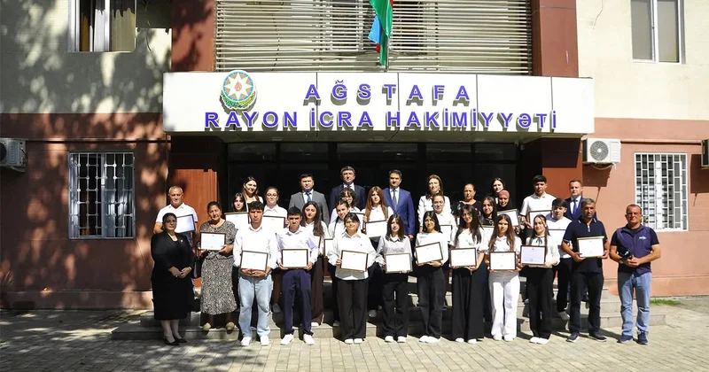Ağstafada yüksək nəticə göstərən abituriyentlərlə görüş Fotolar
