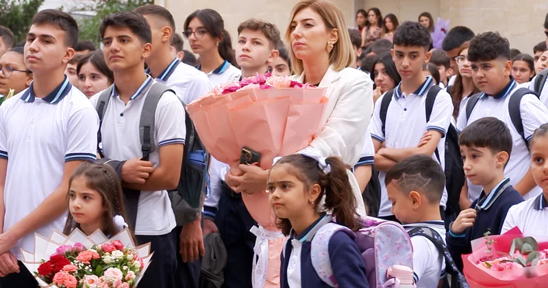 Bir ömürdən min ömrə işıq aparanlar