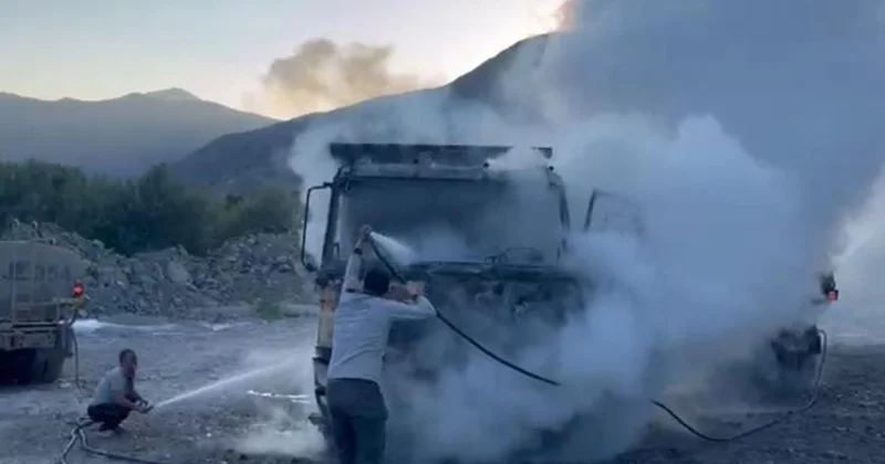 Zəngilanda yük maşını alışıb yandı Video