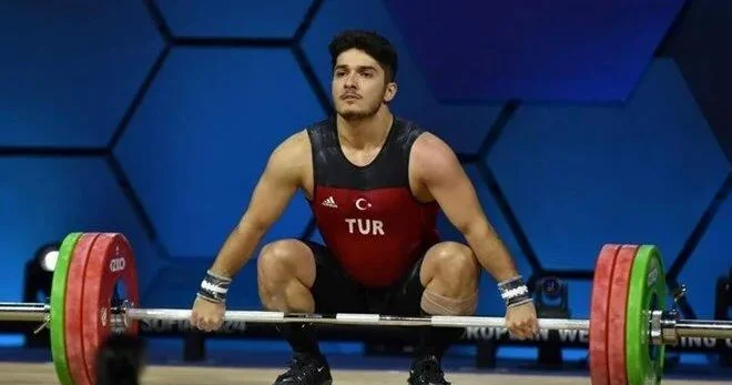 Furkan Türkiyəyə 15 ildən sonra dünya çempionluğunu qazandırıb