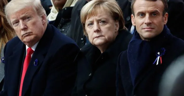 Almaniyanın keçmiş kansleri Angela Merkel gülüb...