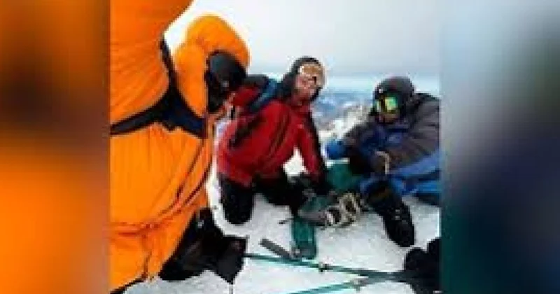 1000 ə yaxın alpinist Everestdə kömək gözləyir VİDEO