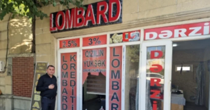 Lombarda hücum oldu Balta sapı ilə ... VİDEO
