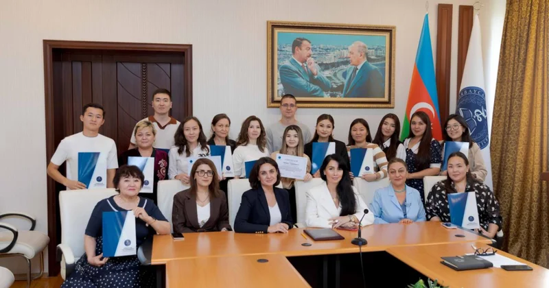 Казахстанские магистранты успешно завершили научно практическую программу в АМУ