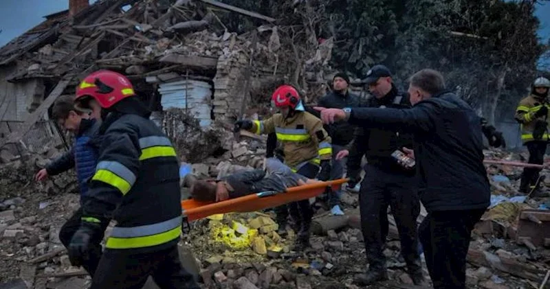 Ukrayna növbəti kütləvi hücuma məruz qalıb Ölən var