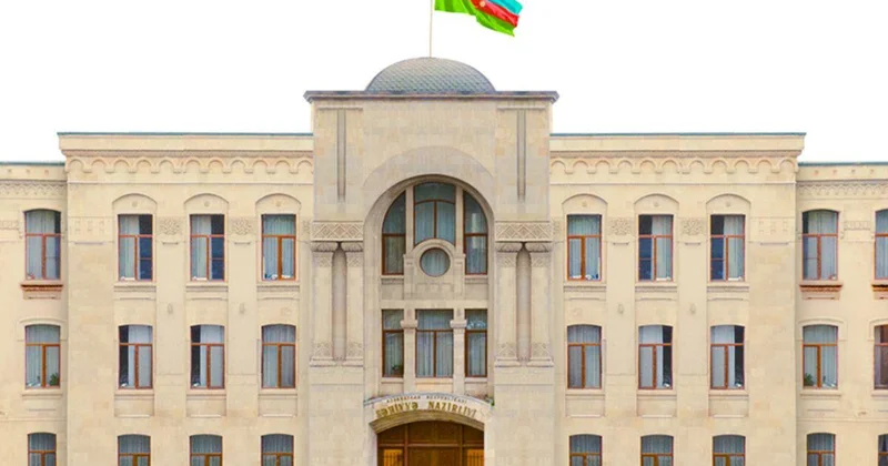 Минздрав Азербайджана следит за ситуацией в связи с чумой в России