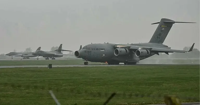 После инцидента под Лондоном США вывели B 1 с базы Фэйрфорд