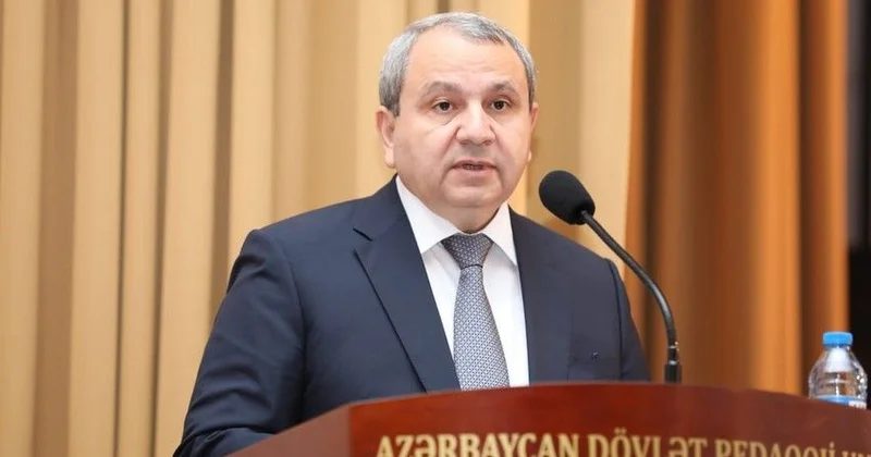 Elçin Babayev: Müasir müəllim tələbənin inkişafına istiqamət verən mentordur