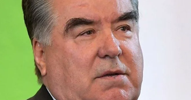 Эмомали Рахмон призвал расширять использование таджикского языка в интернете и научной сфере