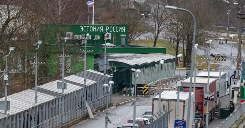 FT: Эстония перебрасывает войска к границе с Россией