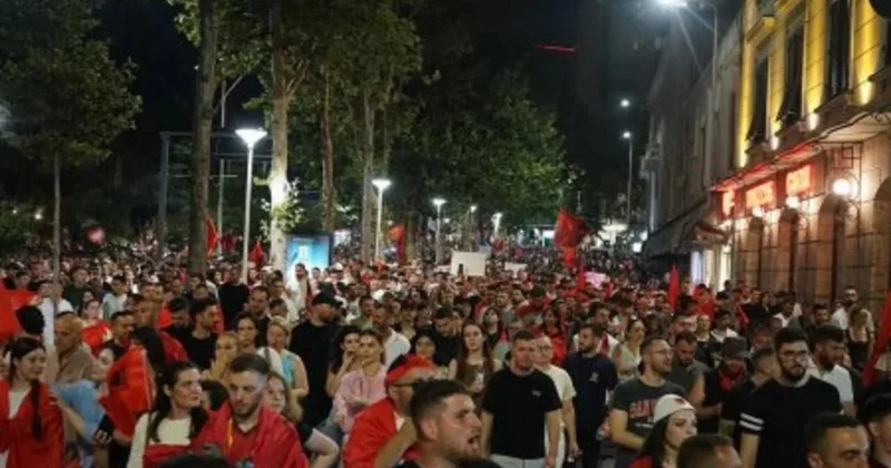 Albaniyada 127 gündür, etirazlar davam edir