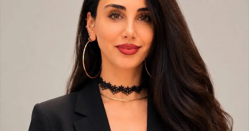 Günəşi gözləyirəm... Nigar Arifin şeirləri