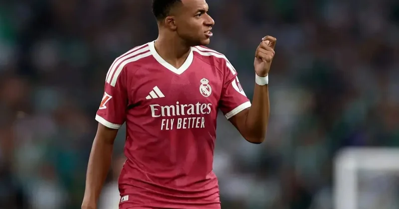 Mbappe “Real”ın məşqlərinə qayıdır