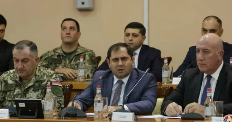 Ermənistan Müdafiə Nazirliyində hərbi intizamla bağlı müşavirə keçirilib