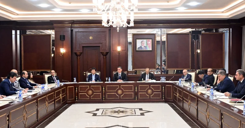 Milli Məclisin Hüquq siyasəti və dövlət quruculuğu komitəsinin iclasında 7 məsələ müzakirəyə çıxarılıb