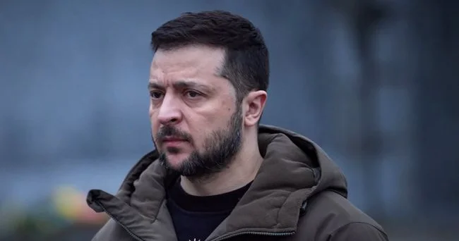 Zelenski Ukrayna Peyk sisteminin yaradılmasını elan etdi