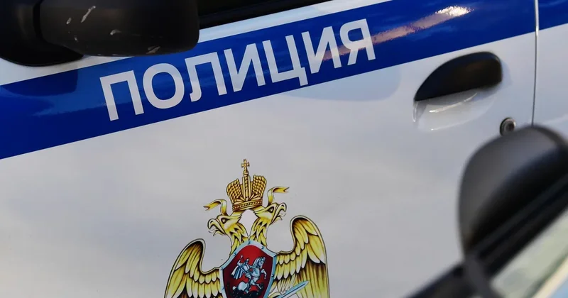 В Санкт Петербурге подросток распылил баллончик в лицо ребенку