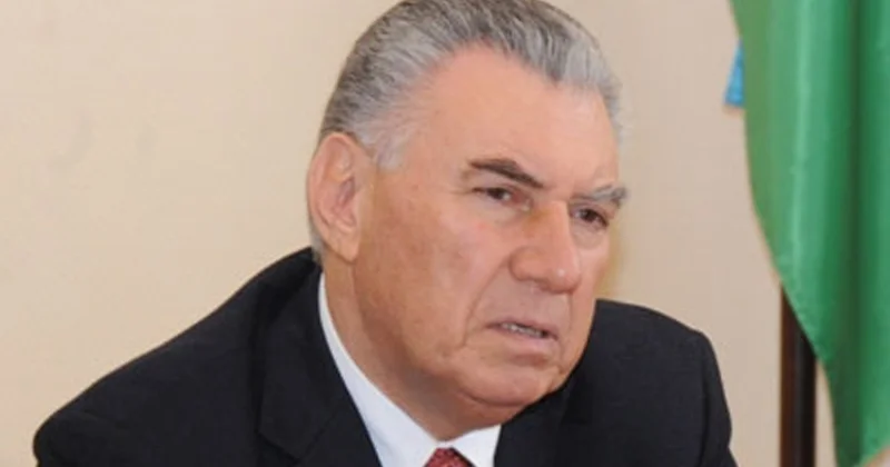 Əli Həsənov Ukraynaya 300 milyon dolar yatırıb?