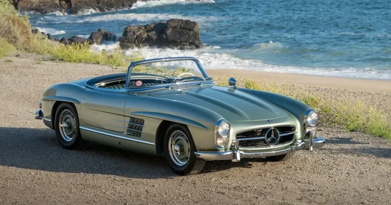 70 yaşlı nadir Mercedes 2 milyon dollara satıldı
