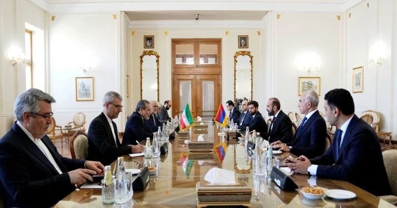 Əraqçi Mirzoyanla İran Ermənistan münasibətlərinin dərinləşdirilməsini müzakirə edib YENİLƏNİB