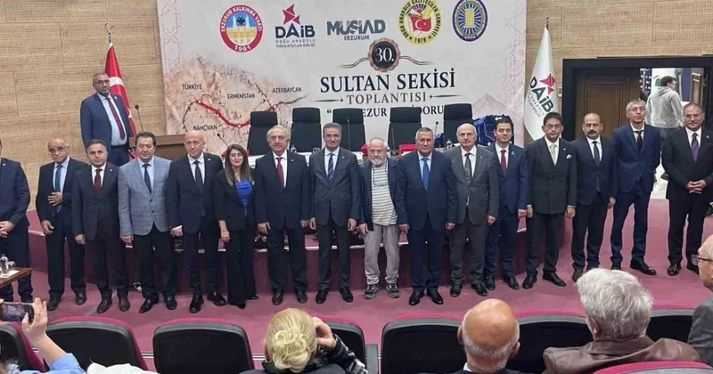 AMEA Naxçıvan Bölməsinin sədri, akademik İsmayıl Hacıyev Ərzurumda keçirilən konfransda iştirak edib