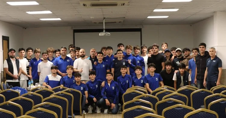 Zirə nin futbolçuları üçün seminar keçirildi