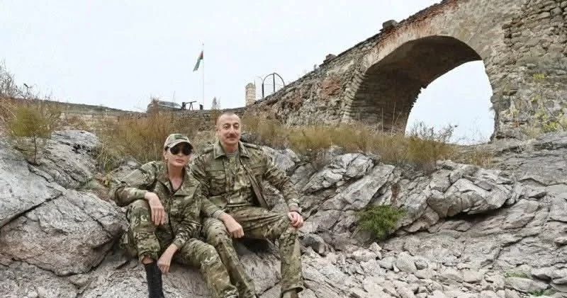 Əbədi suverenlik və azadlıq