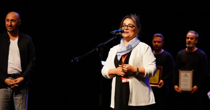 Azərbaycan Dövlət Pantomim Teatrı V Şəki Beynəlxalq Teatr Festivalının səhnəsində