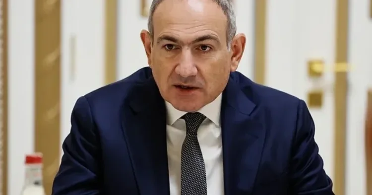 Əsgərimizin sərhədi keçməsinə görə Paşinyan onu işdən ÇIXARDI