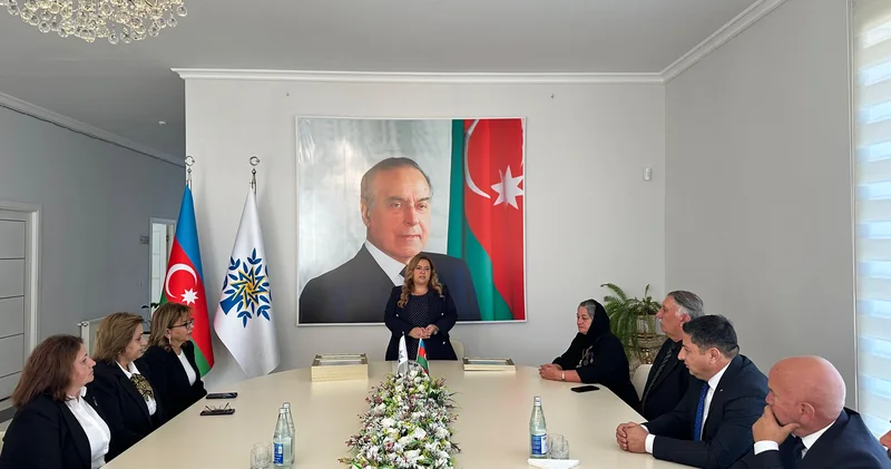 YAP Quba rayon təşkilatında 5 oktyabr Beynəlxalq Müəllimlər Günü münasibətilə dəyirmi masa keçirilib