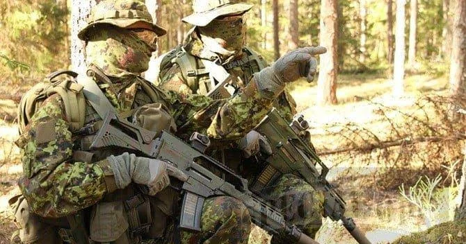 Estoniya hərbi bölmələrini Rusiya sərhədinə köçürür