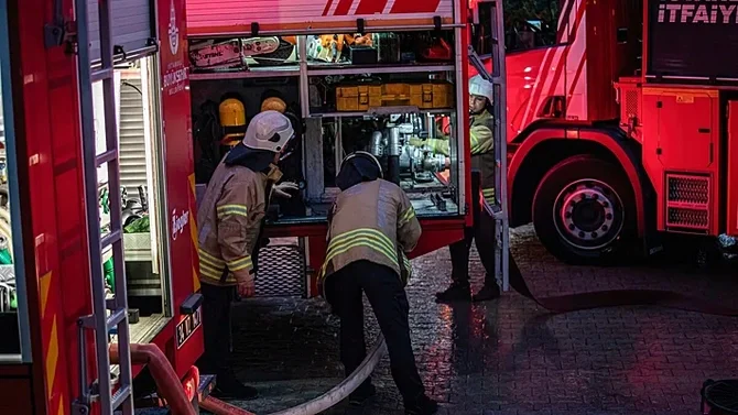 Türkiyənin neft emalı zavodunda partlayış baş verib Xəbər saytı Son xəbərlər və Hadisələr