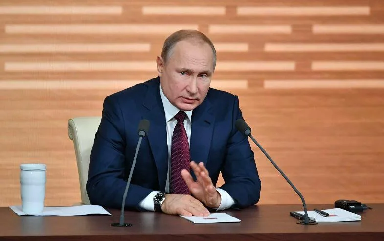 Putin: Bakı ilə İrəvan üçün hər şey edirik