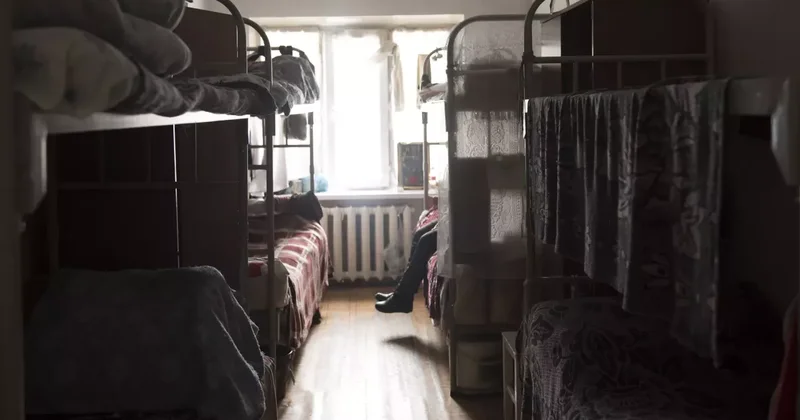 В Бишкеке открыли временные приюты для бездомных