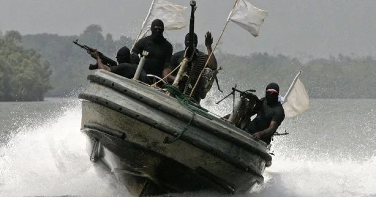 Somali piratları geri döndü