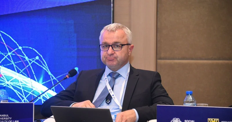 Суверенитет основа легитимного участия в ЕС профессор из Венгрии