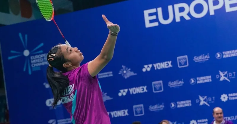 Захра идет второй в мире