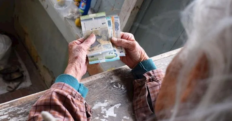 В Милли Меджлисе постановили: Можно прожить на 245 манатов